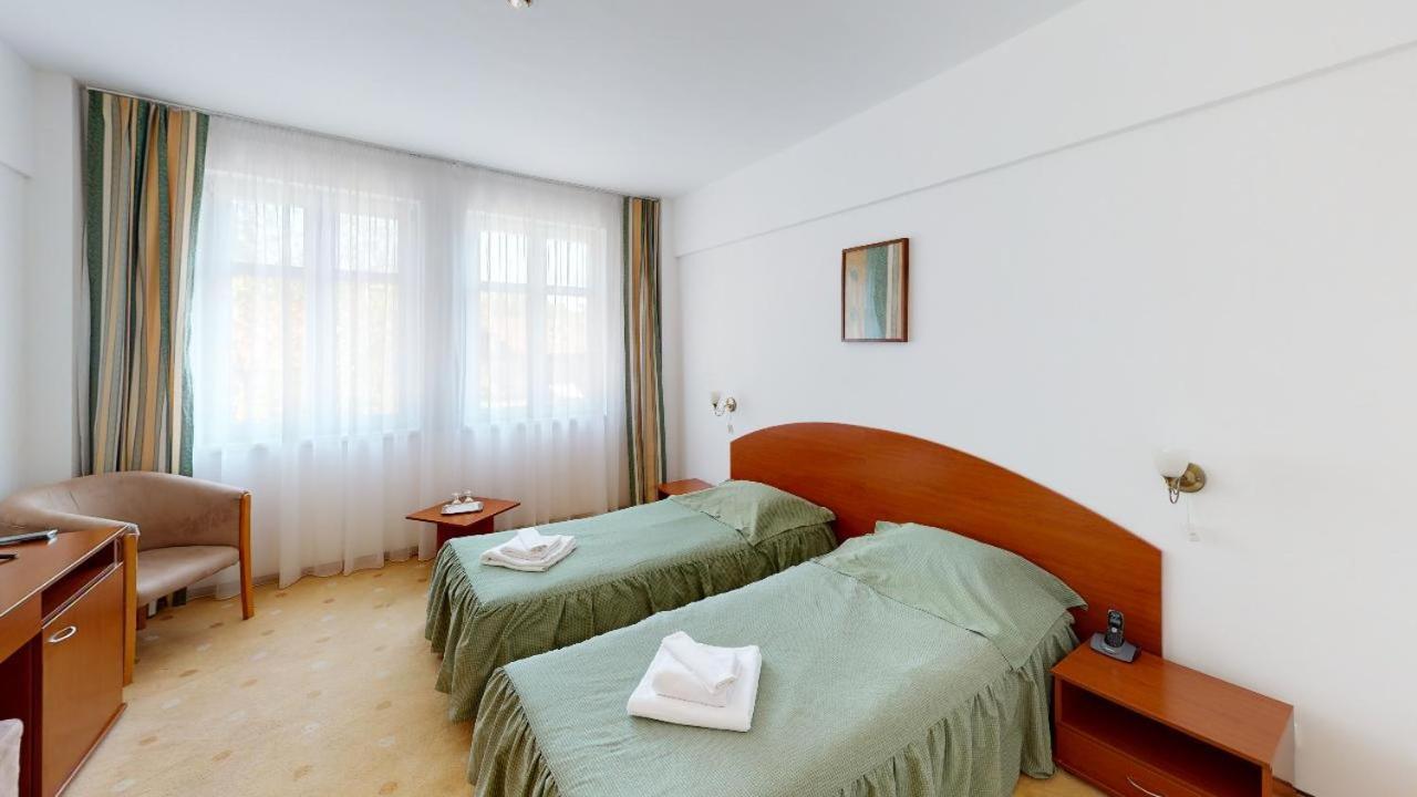 Helios Hotel Ocna Sibiului Bagian luar foto